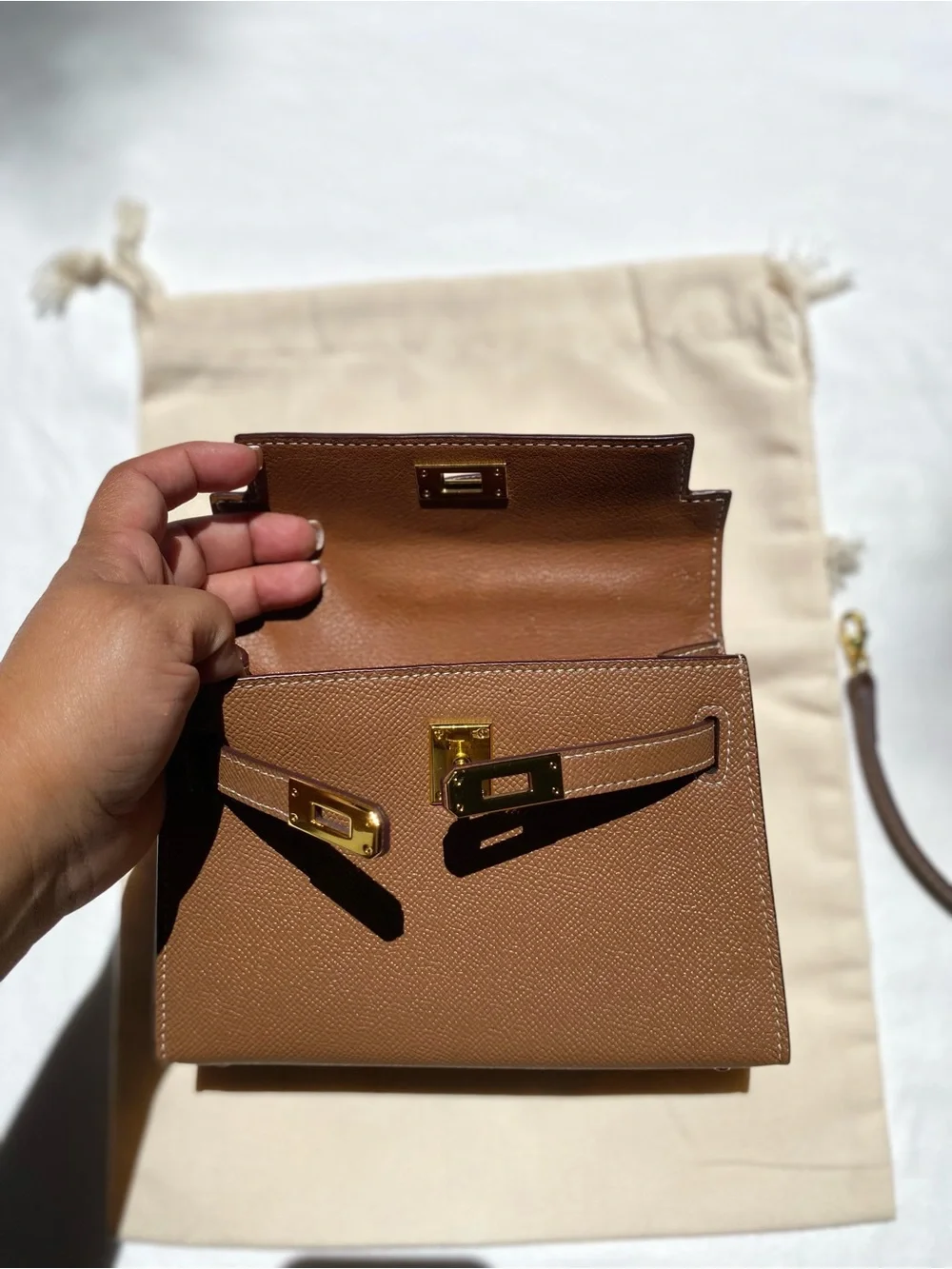 Lily & Bean Top-Handle Leather Tan Bag Kelly Style